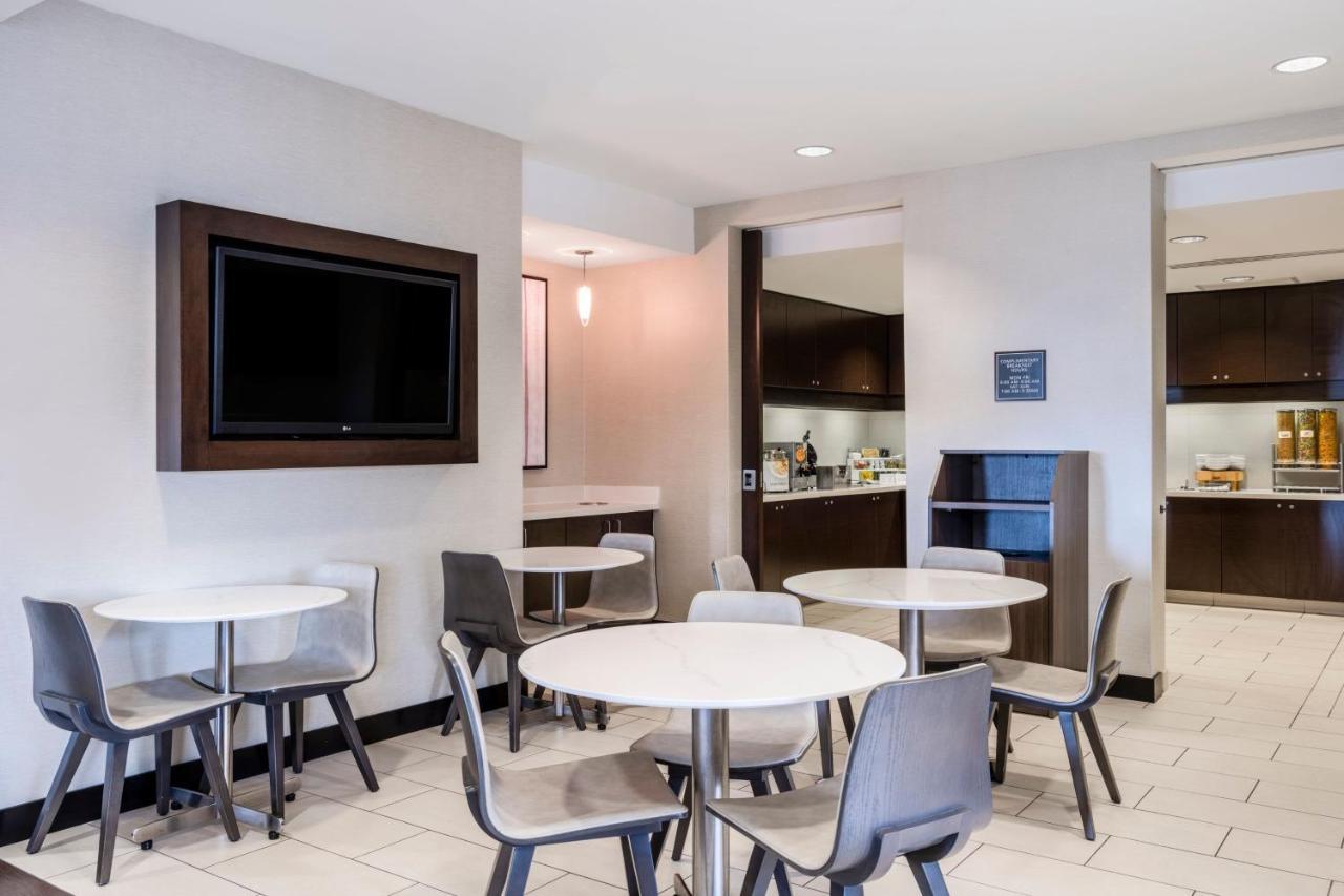 Residence Inn By Marriott Bloomington Bagian luar foto