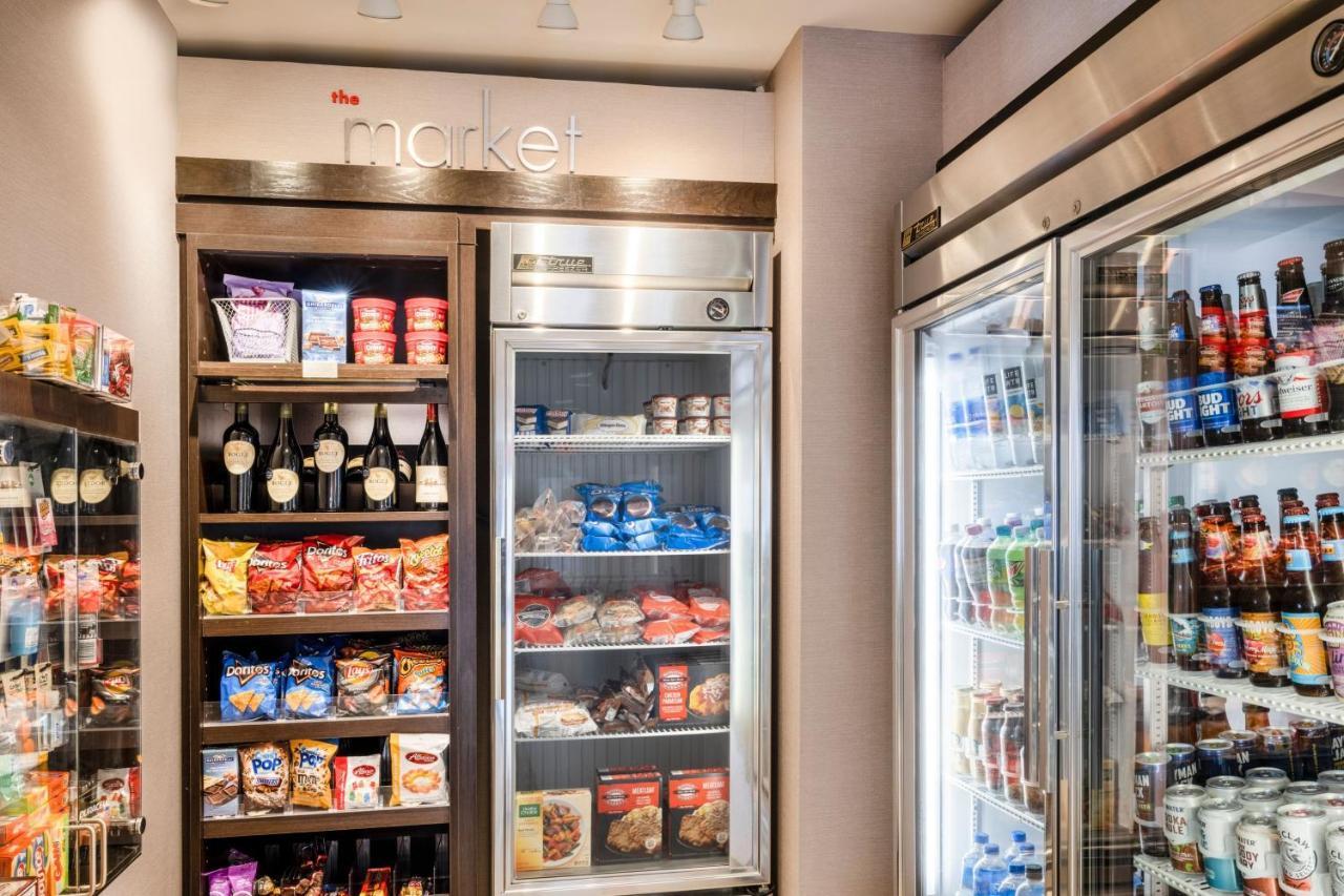 Residence Inn By Marriott Bloomington Bagian luar foto