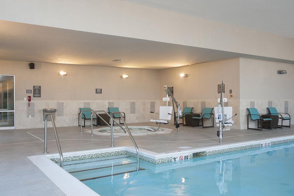 Residence Inn By Marriott Bloomington Bagian luar foto