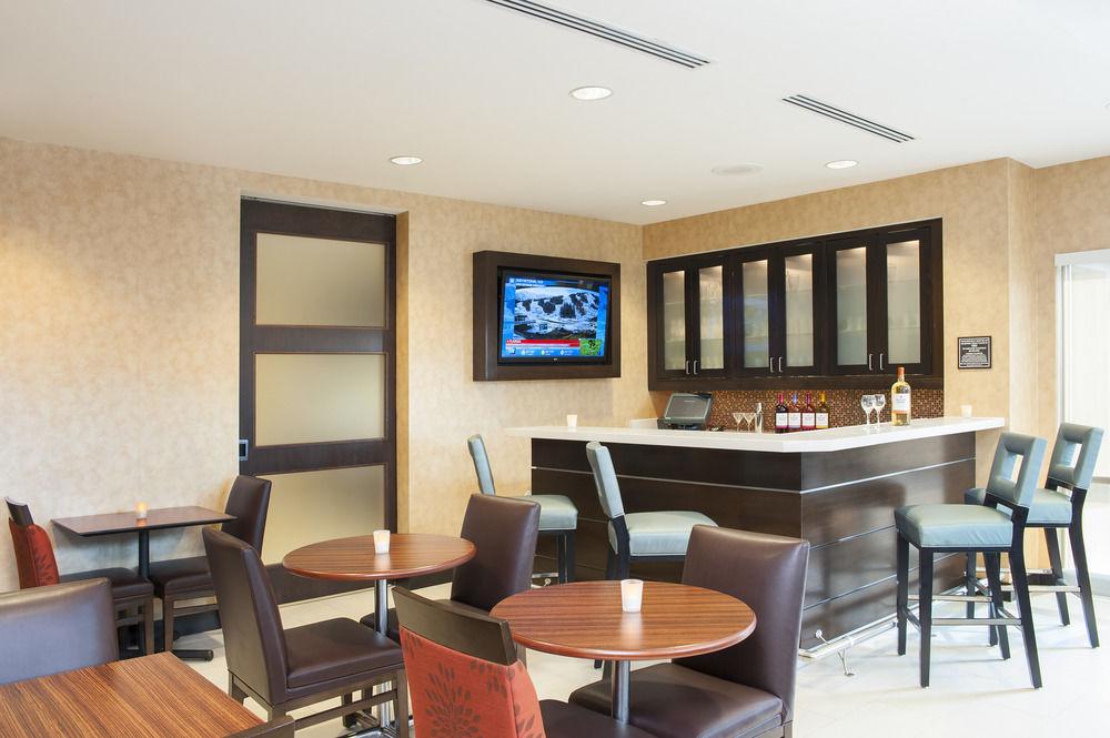 Residence Inn By Marriott Bloomington Bagian luar foto